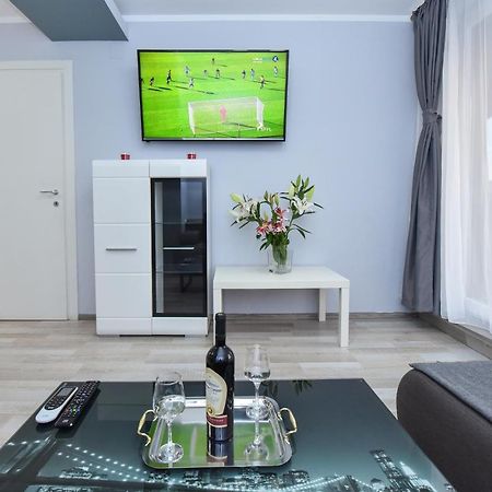 Residenza Di Carbasinni Bukarest Exteriör bild