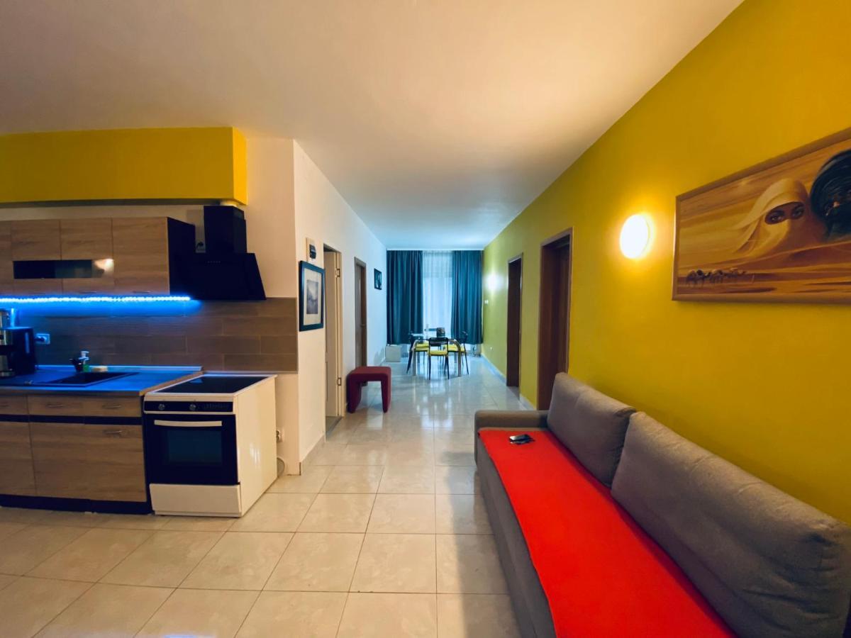 Residenza Di Carbasinni Bukarest Exteriör bild