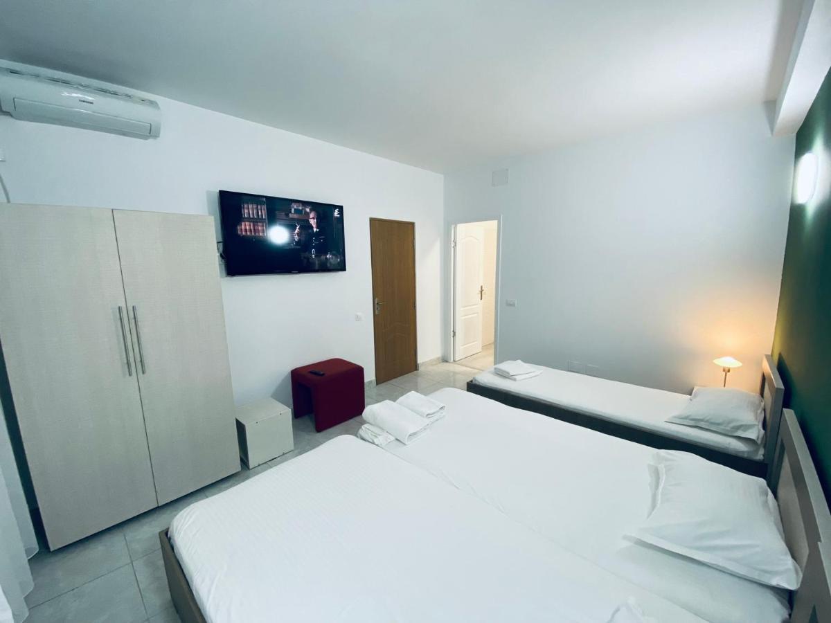 Residenza Di Carbasinni Bukarest Exteriör bild