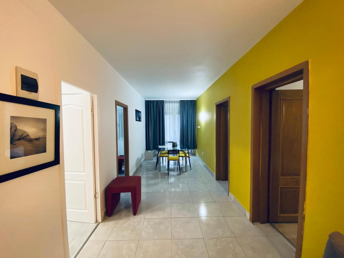 Residenza Di Carbasinni Bukarest Exteriör bild