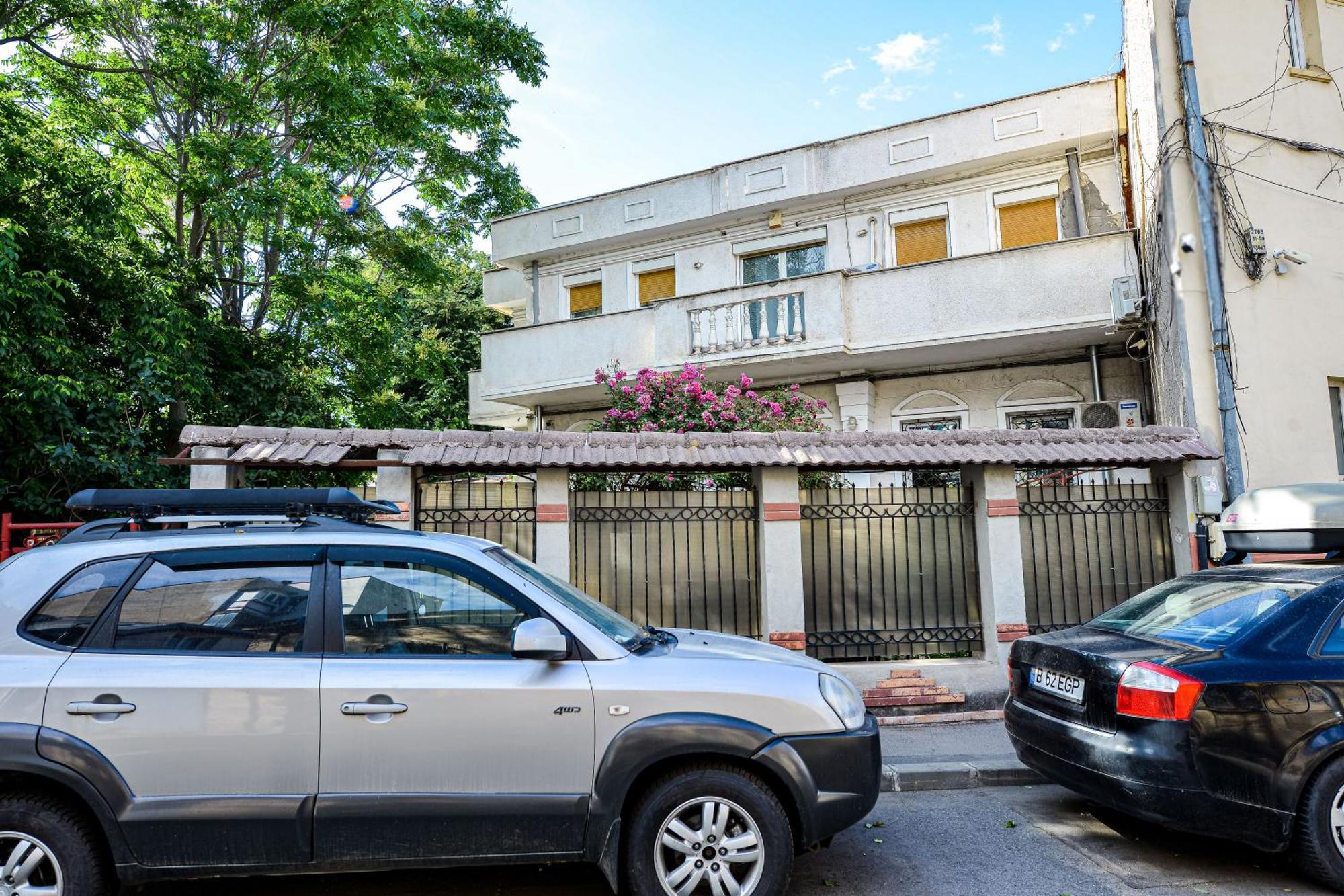 Residenza Di Carbasinni Bukarest Exteriör bild